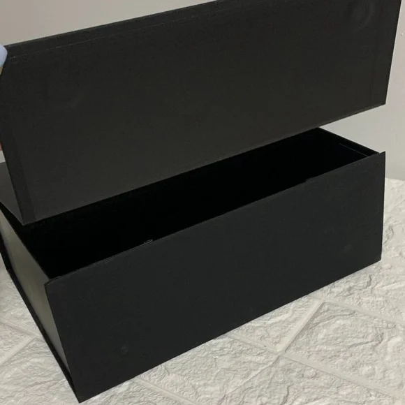 AESTHETIC HOME OFFICE DECORATION DESIGNER STORAGE BOX | BLACK WHITE | MATTE - Picture 3 of 4